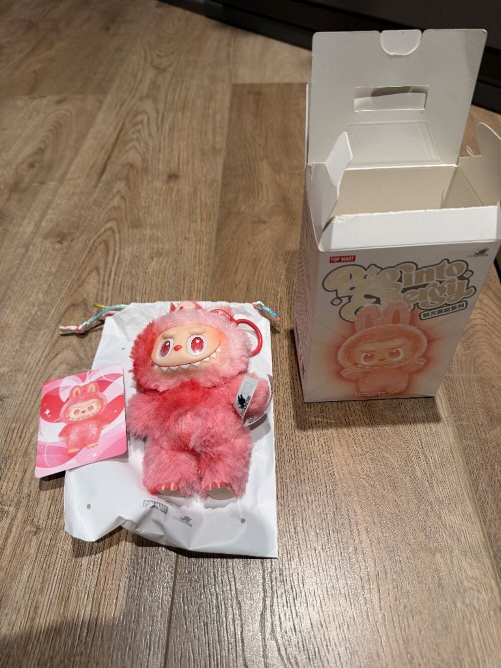 POP MART - Big on Energy LABUBU *Genuine* LOVE Pink